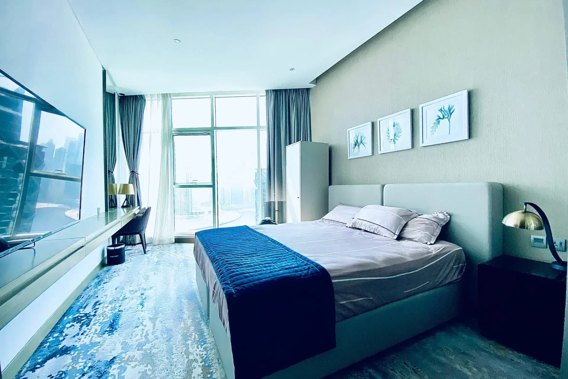 Vacant I Canal View I Furnished I Big Layout Vacant I Canal View I Furnished I Big Layout